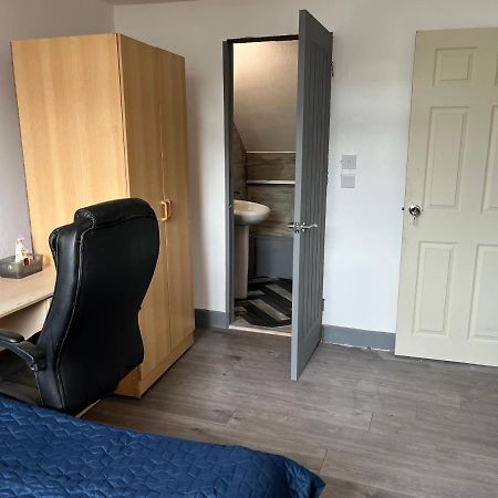 Budget Double En-Suite Bedroom Σέφιλντ Εξωτερικό φωτογραφία