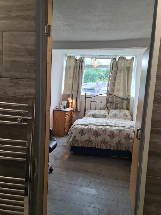 Budget Double En-Suite Bedroom Σέφιλντ Εξωτερικό φωτογραφία